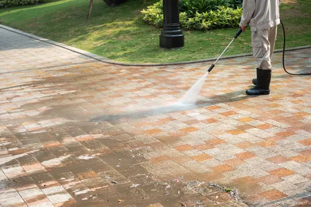 power washing and gutter cleaning services
