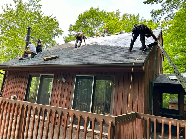 R & T Roofing and Remodeling work photo