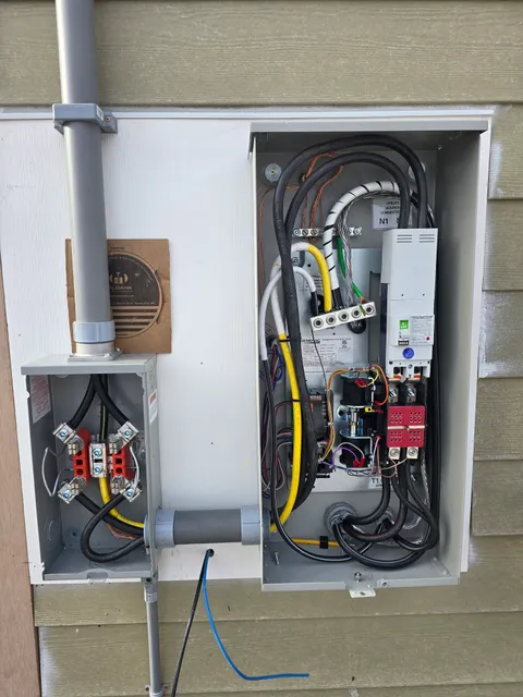 Breno Araujo Electric work photo