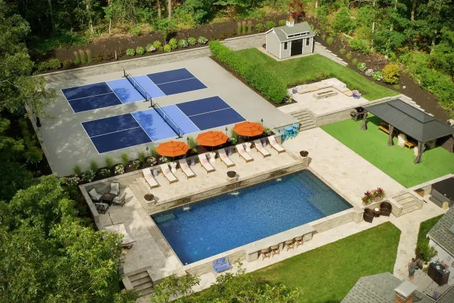 work photo from crystal-clear-pools.com