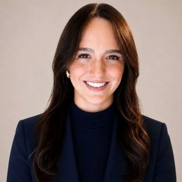 Madison Constanza 0826 square headshot