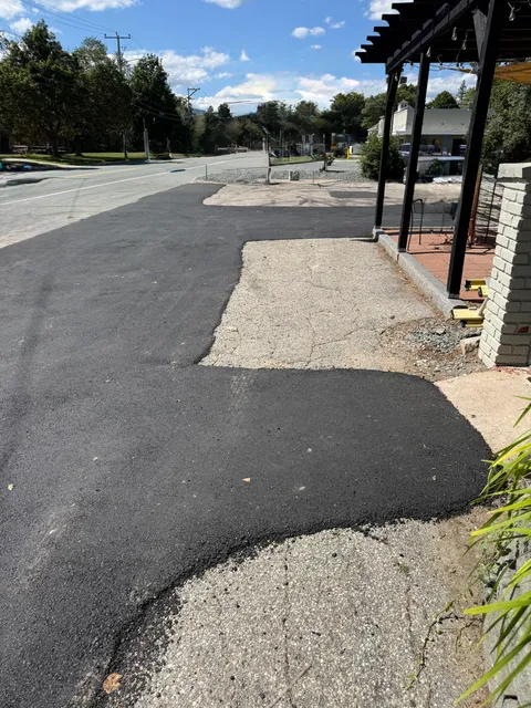 Patriot Paving - Sealcoating work photo