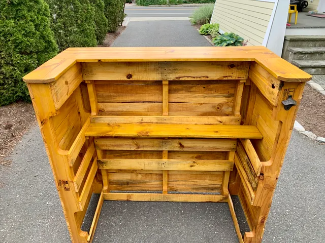The Custom Pallet work photo