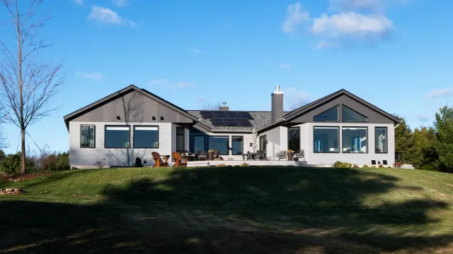 Moody Point - Large scale home renovation by Mighty Roots