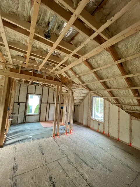Closed-cell spray foam insulation installed in Bellingham for high-performance air sealing and thermal protection.