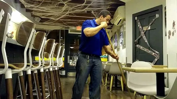 Ney Castro Cleaning