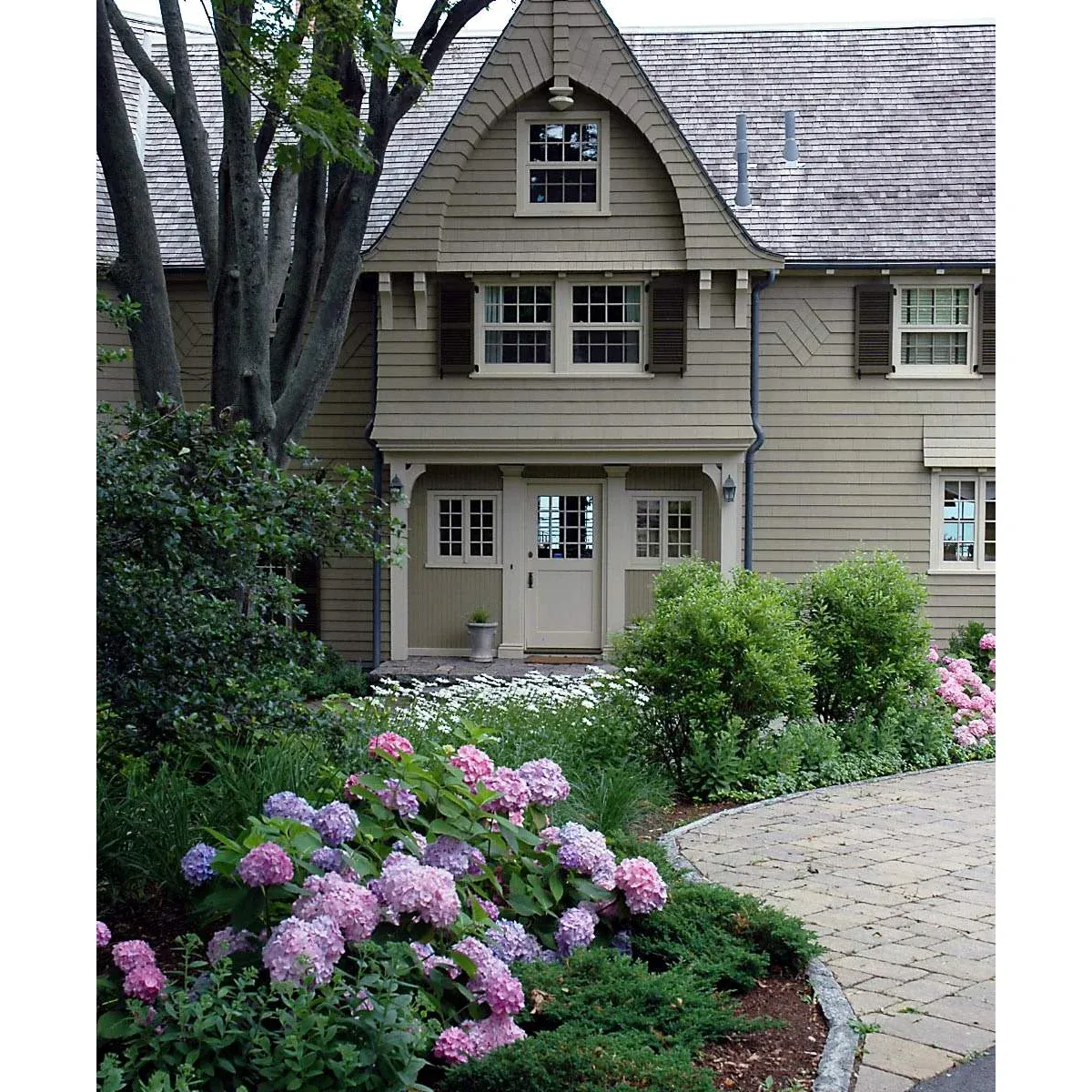 Timothy Lee Landscape Design researched project photo
