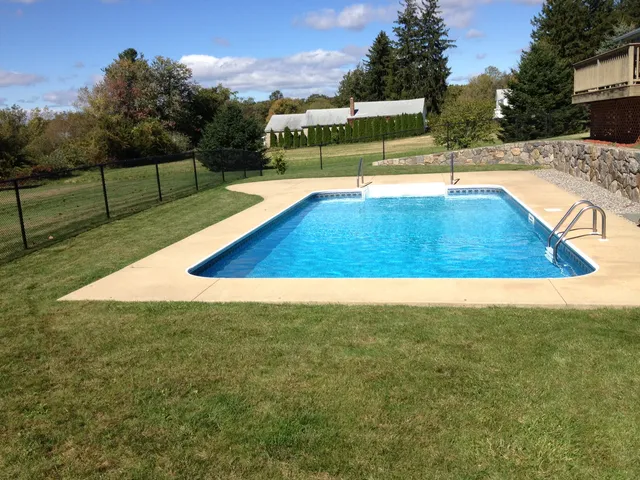 work photo from a-1poolsandspas.com