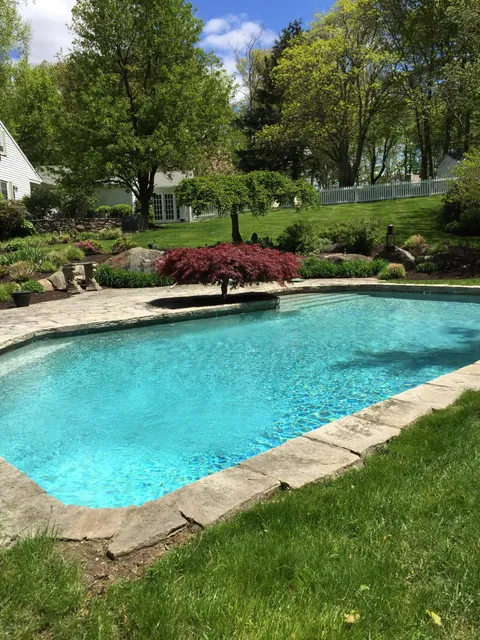 Dive In Pool Service Inc work photo