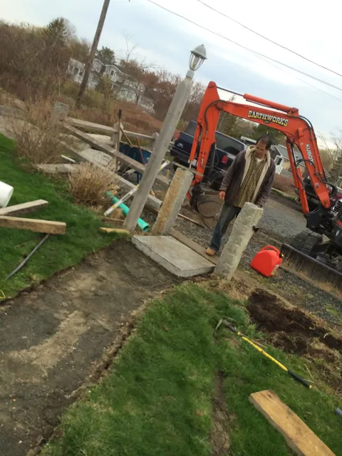 work photo from earthworksconstructors.com
