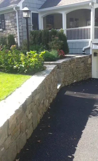 work photo from morettidrivewaypavingandpatios.com