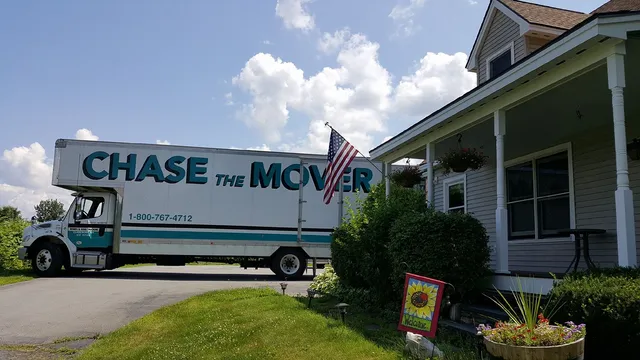 Chase The Mover work photo