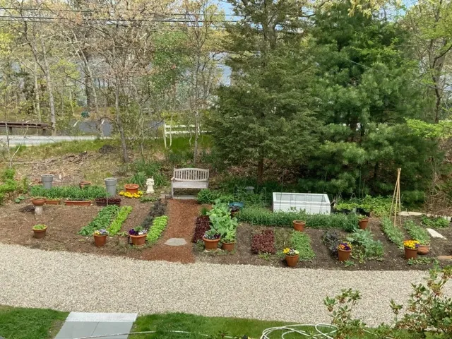 work photo from greathillhorticultural.us
