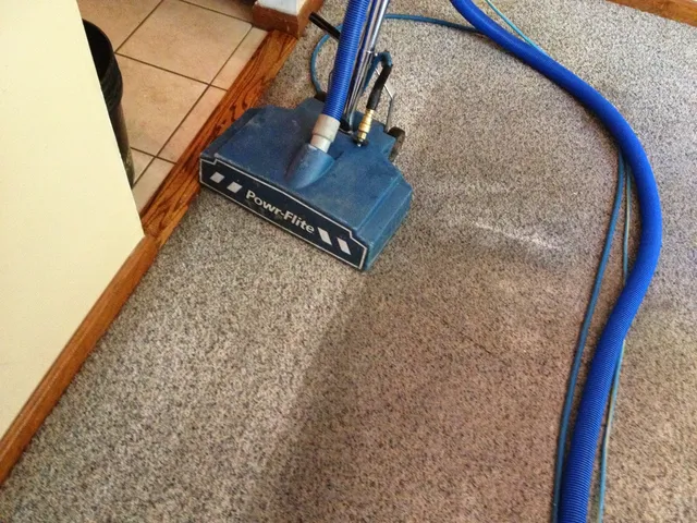 E-Z Clean Carpet & Upholstery LLC work photo