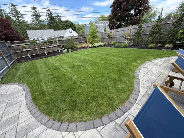 work photo from freshcutlandscapeus.com