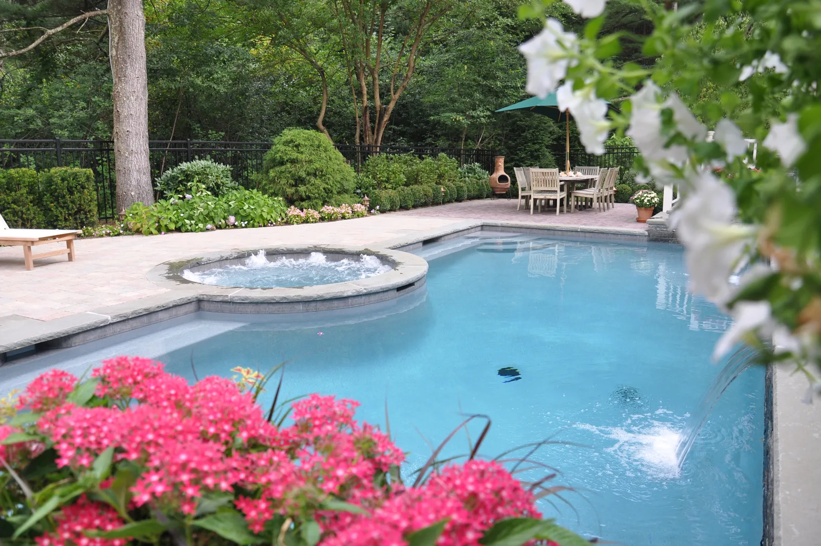 work photo from aquaknotpools.com