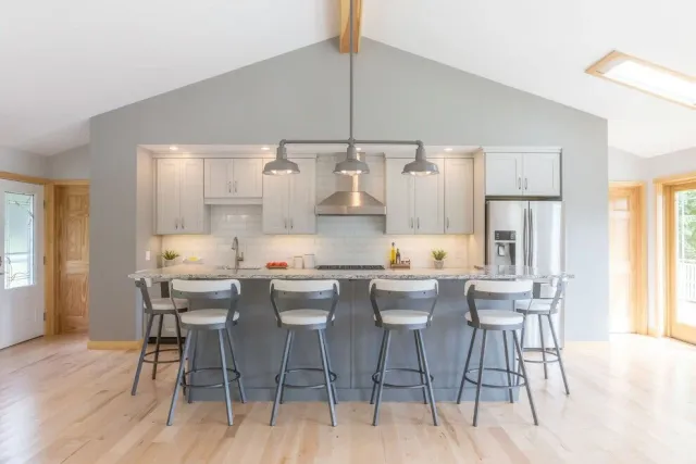 transitional-kitchen.jpg