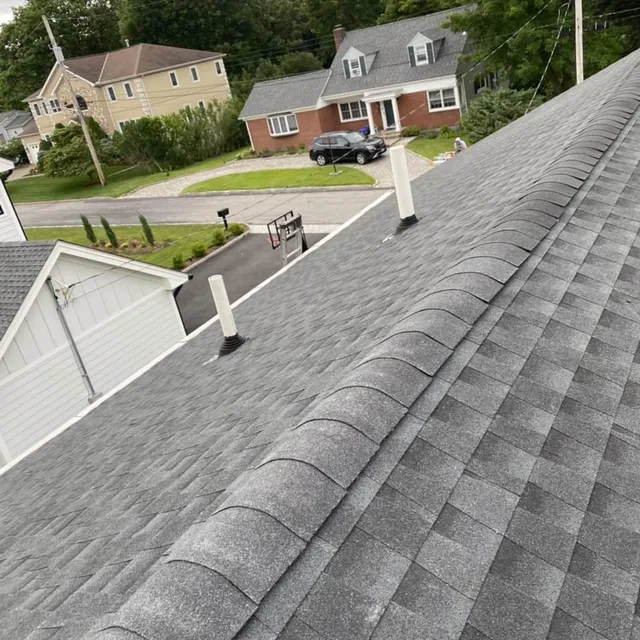 work photo from gmroofingandsiding.com