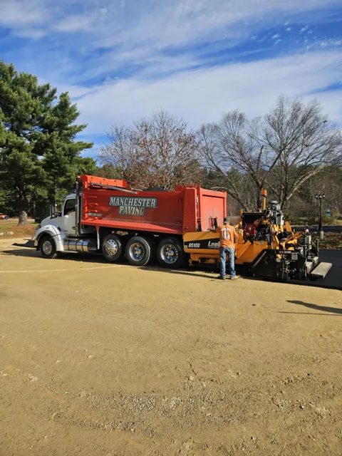 work photo from manchesterpavingandsealcoating.com