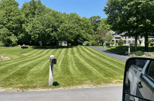 work photo from carlsmithlawnserviceandsnowremoval.com