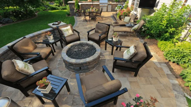 work photo from medeirosandsonslandscaping.com