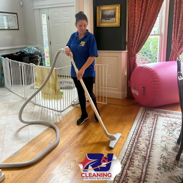 R & J Cleaning sevices & Maintenance - Rockland, Massachusetts | Homes & Businesses