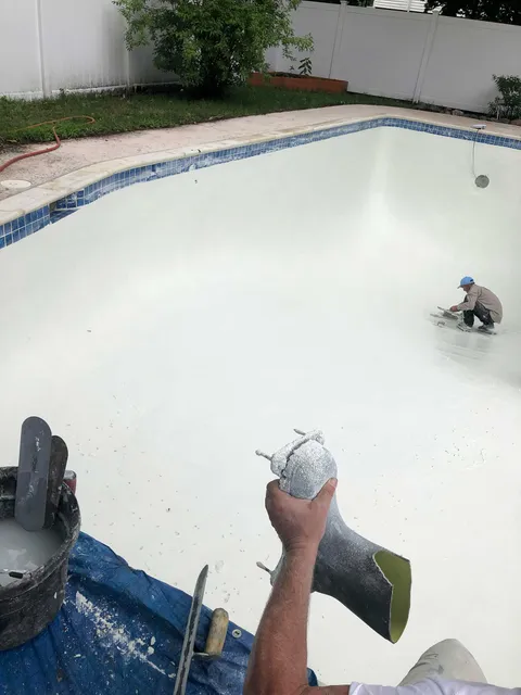 work photo from atlantispoolplaster.com