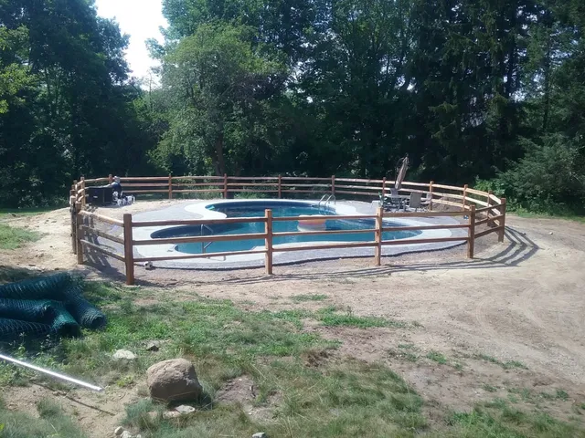 work photo from fenceitinllc.com