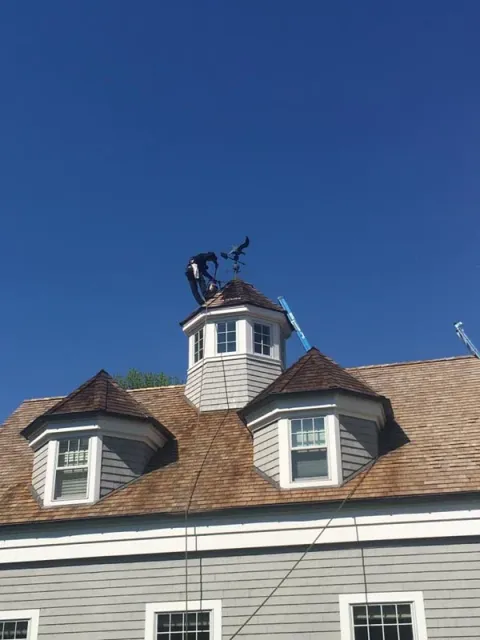 work photo from reyesroofingkings.com