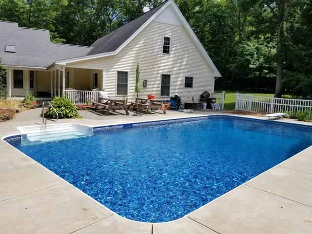 BELANGER POOLS work photo
