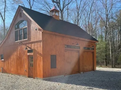 Rye NH Barn