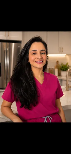 Gabriela, founder and lead cleaner at RosyGloves