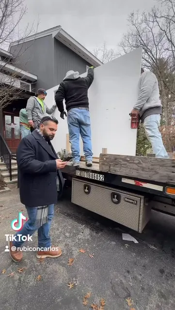 As I always say… The bigger the better. But when a client takes that to heart, you need a few really strong guys to pick up a gigantic slab and squeeze it through the front door. Anyone have any suggestions on how you clean the middle of the island? #quartz #heavy #customkitchen