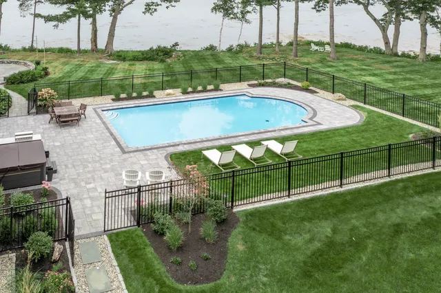 Brunswick, ME Landscaping Companies