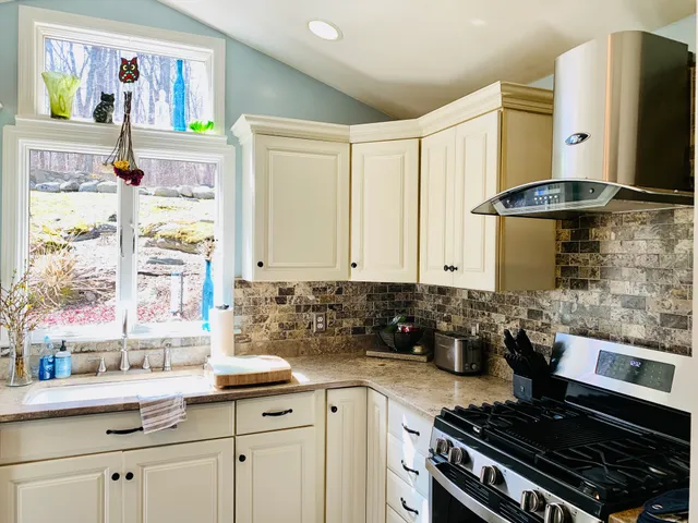 DW Restorations & Remodeling LLC work photo