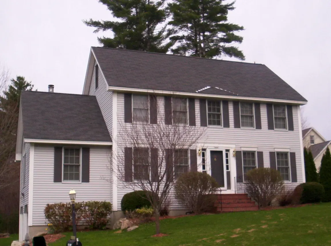 Large Home on a Hill - Merrimack, NH