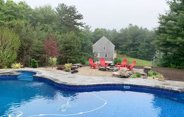 work photo from bearcepoolandlandscape.com
