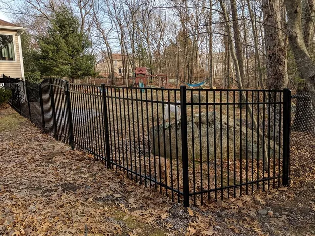 work photo from kennygfenceandrailings.com