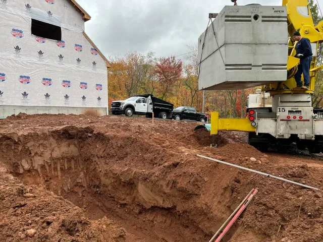Asphalt paving