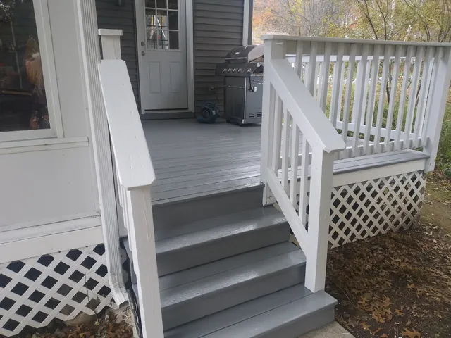 Silveria Painting and Staining work photo