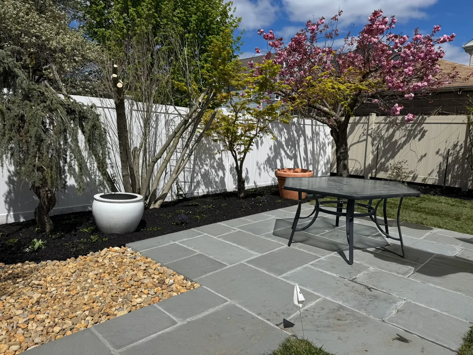 work photo from dzacariaslandscapingmasonry.com