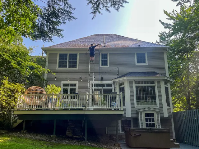 work photo from cleanmeexteriors.com