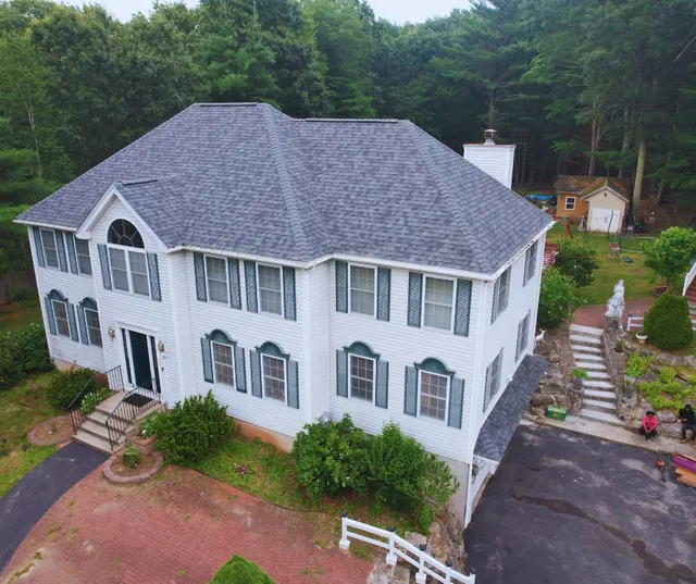Zhumas Roofing & Exterior work photo