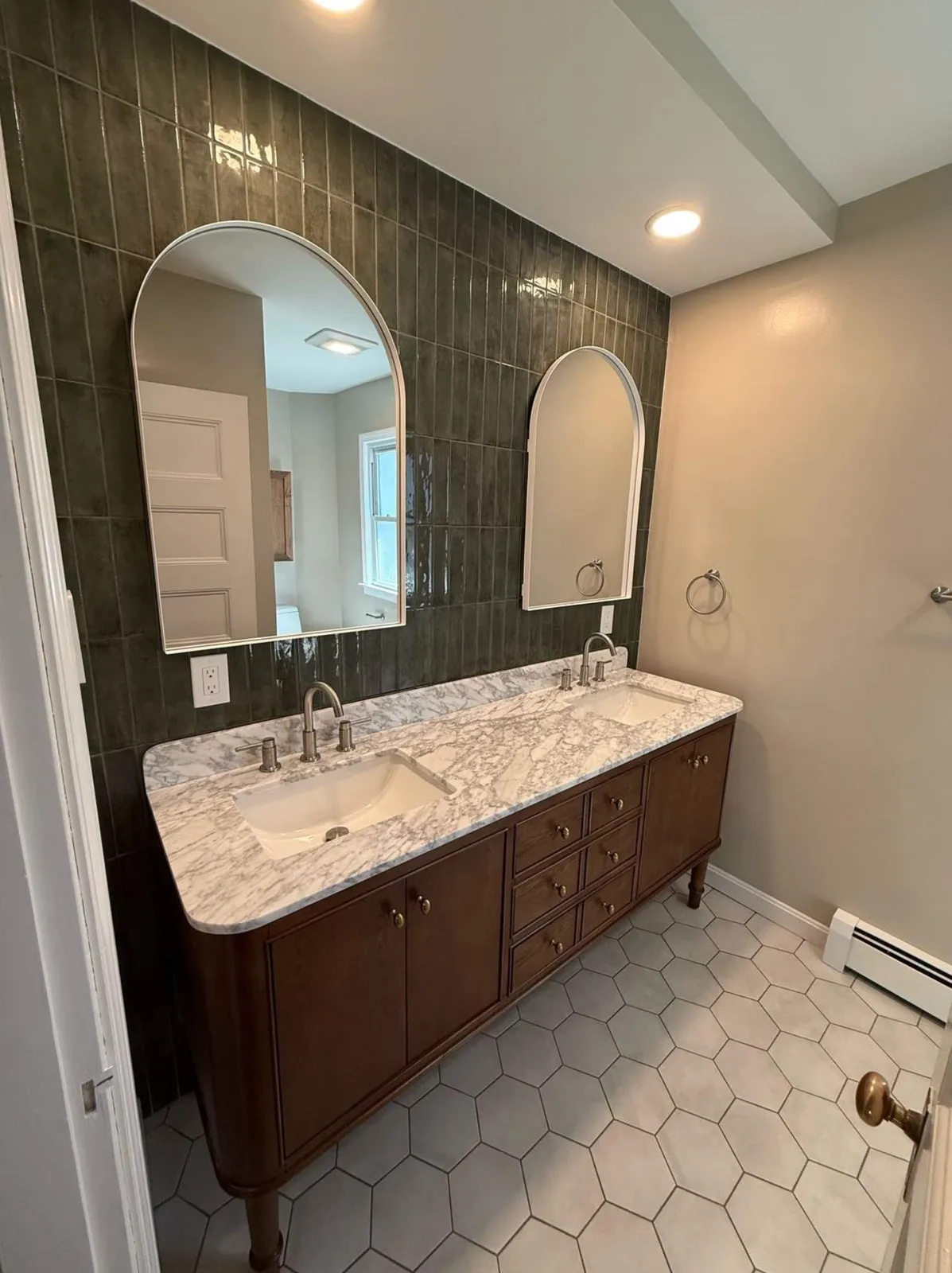 work photo from masterbathpros.com