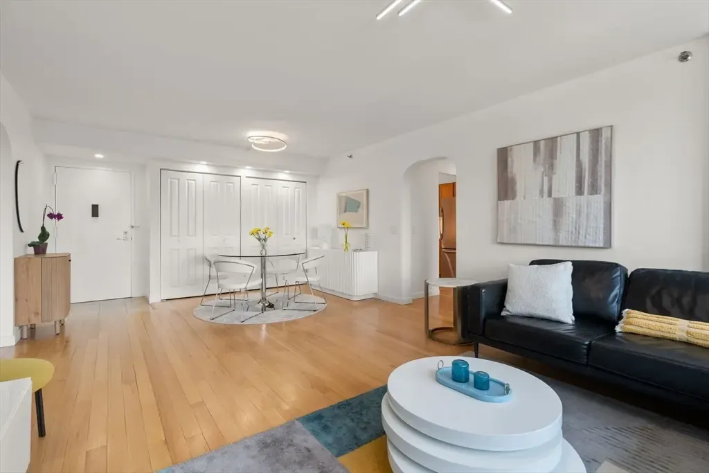 1731 Beacon St #508, Brookline, MA 02445