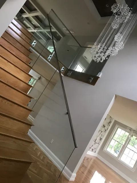 work photo from accurateglasscrafters.com
