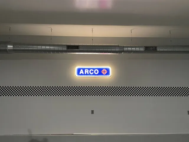 business electric sign