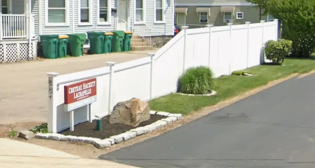 work photo from fencecontractorrochesternh.com
