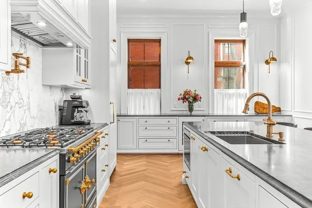Artisan Homes & Renovations Inc