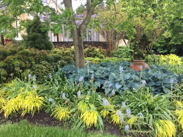 Fieldstone Gardens Landscape Design & Construction work photo
